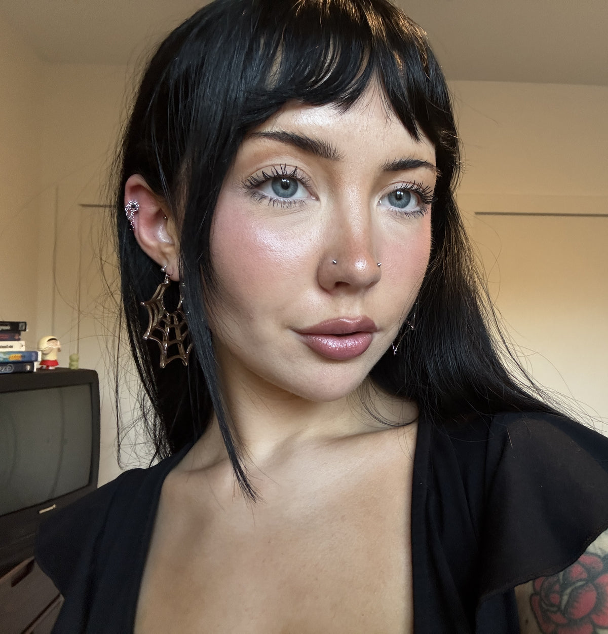 Spike Threadless Flat-Back Nose Stud