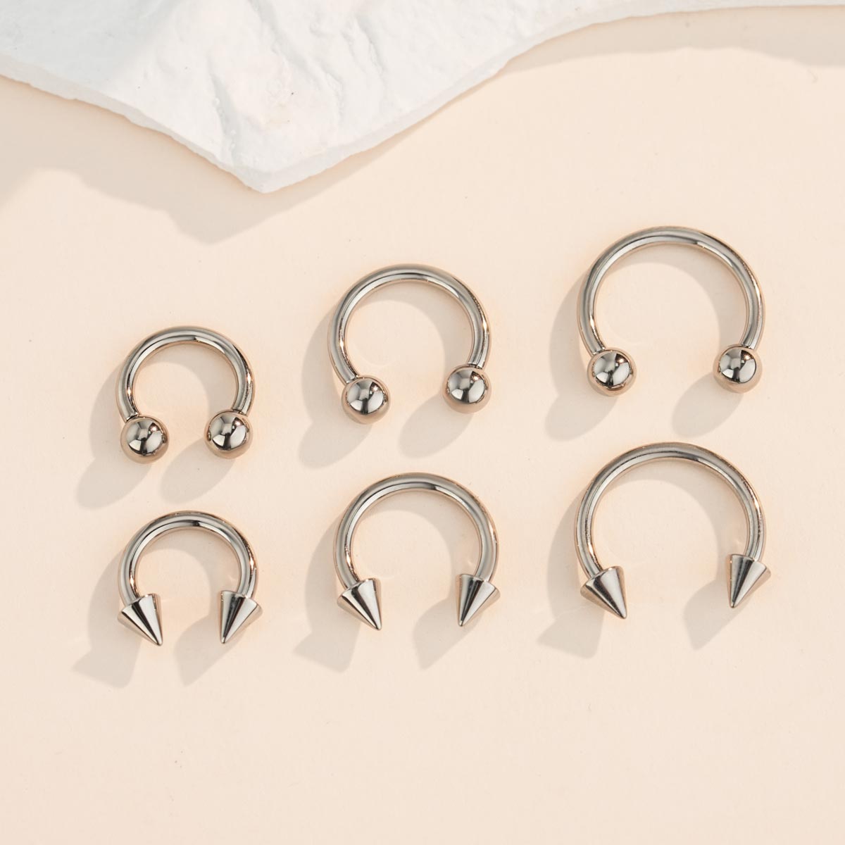 2PCS 14G Spike Ball Internally Threaded Titanium Septum Ring