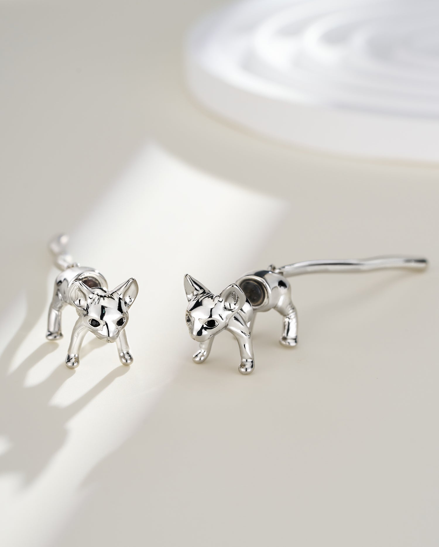2PCS Vivid Cat Earrings Set