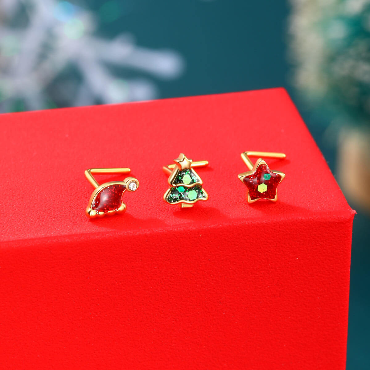 gold christmas nose stud