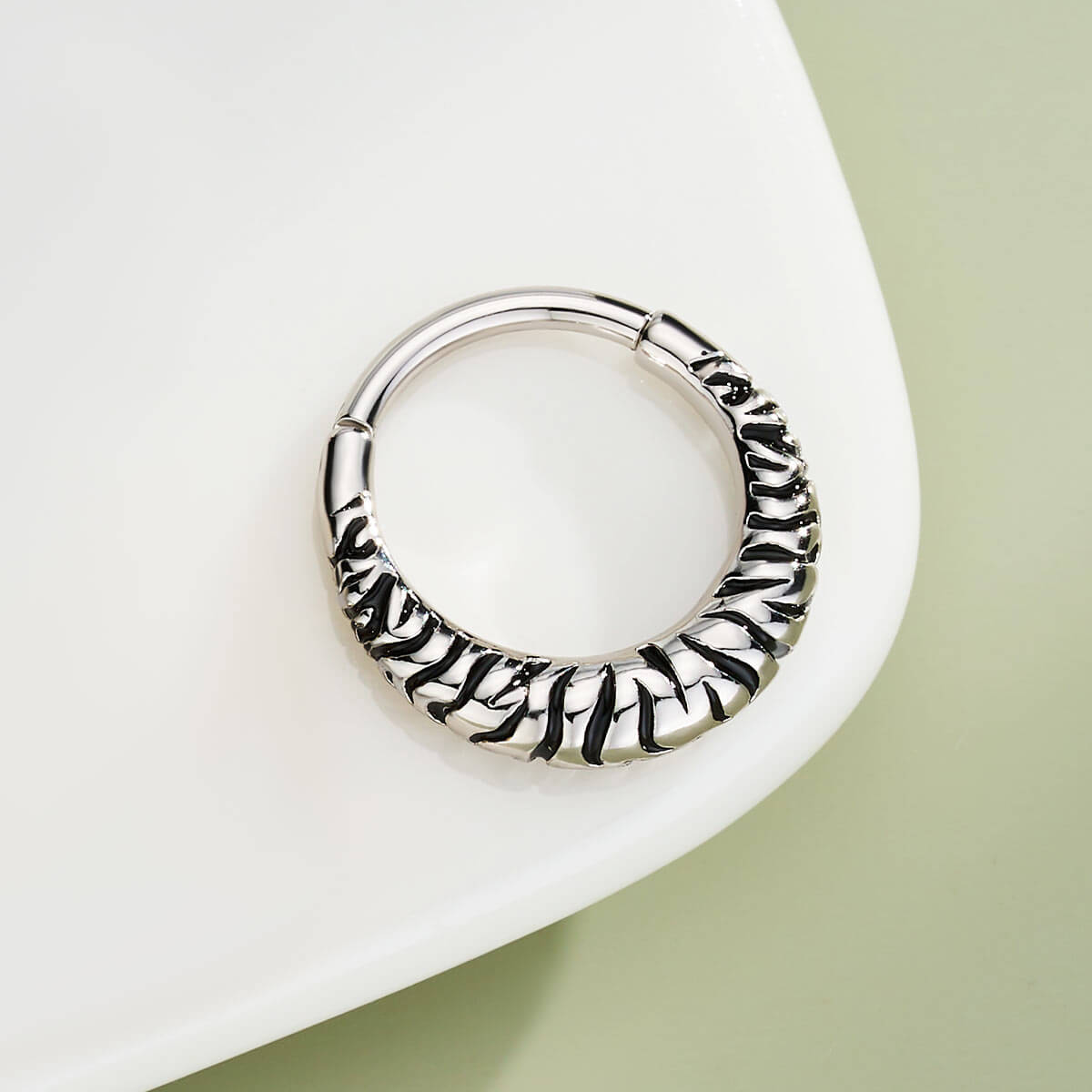 oufer zebra stripe septum ring