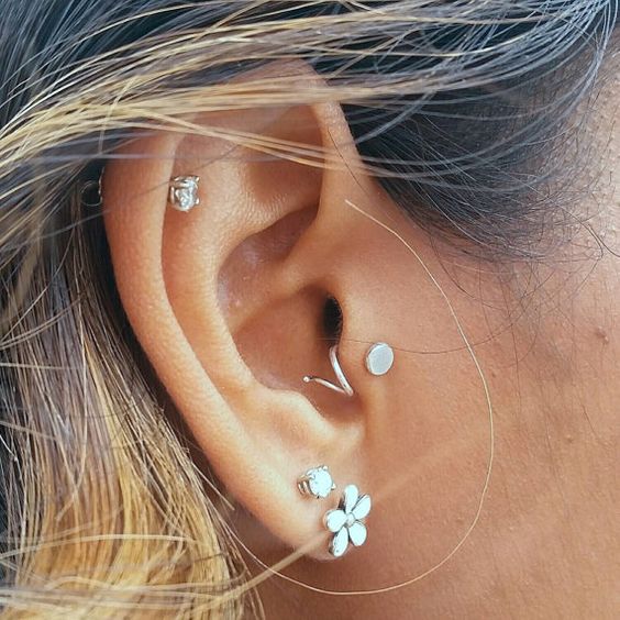 The Coolest Girl’S Multiple Ear Piercings Ideas ---22 Photos Will Give You More Inspirations