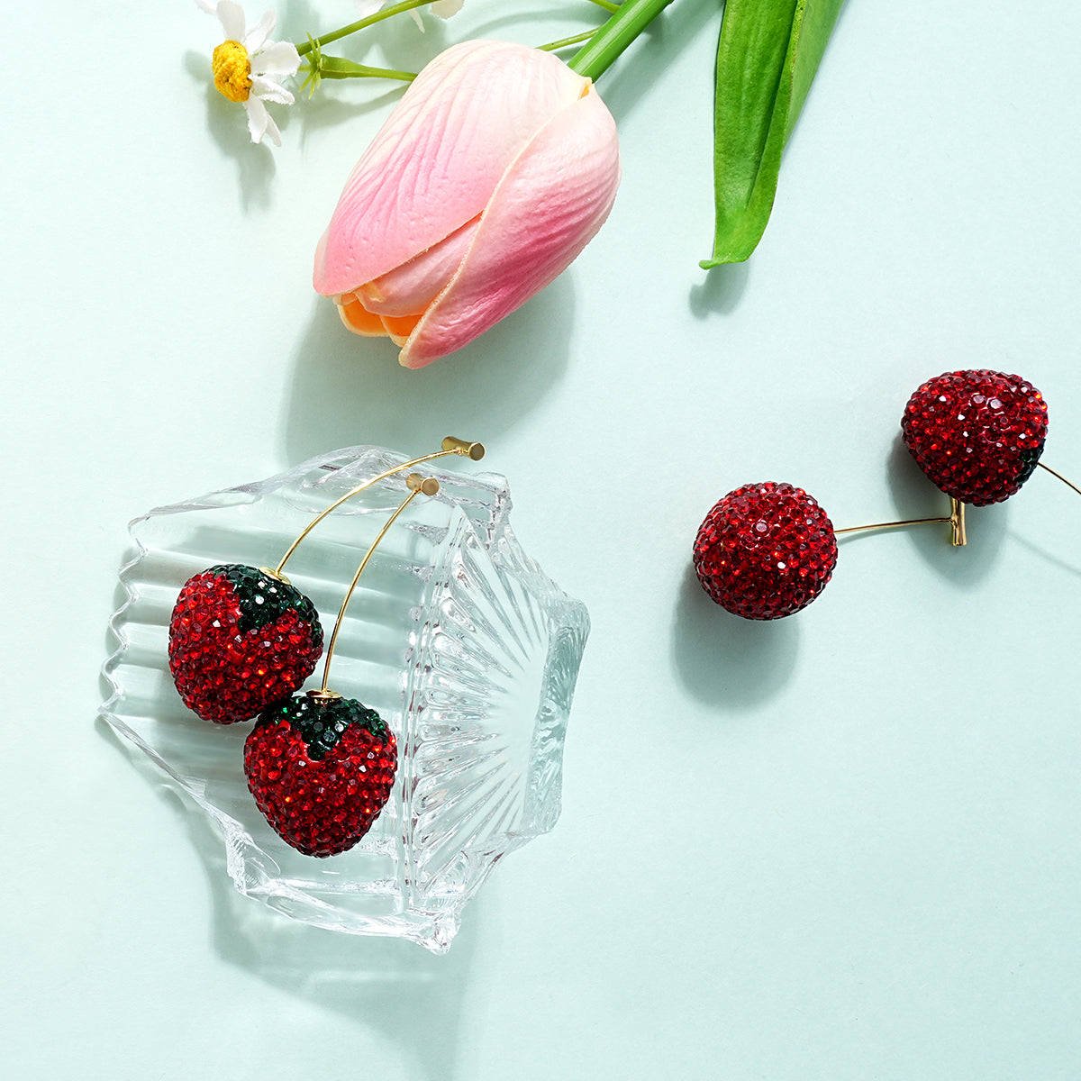 oufer Strawberry earring 