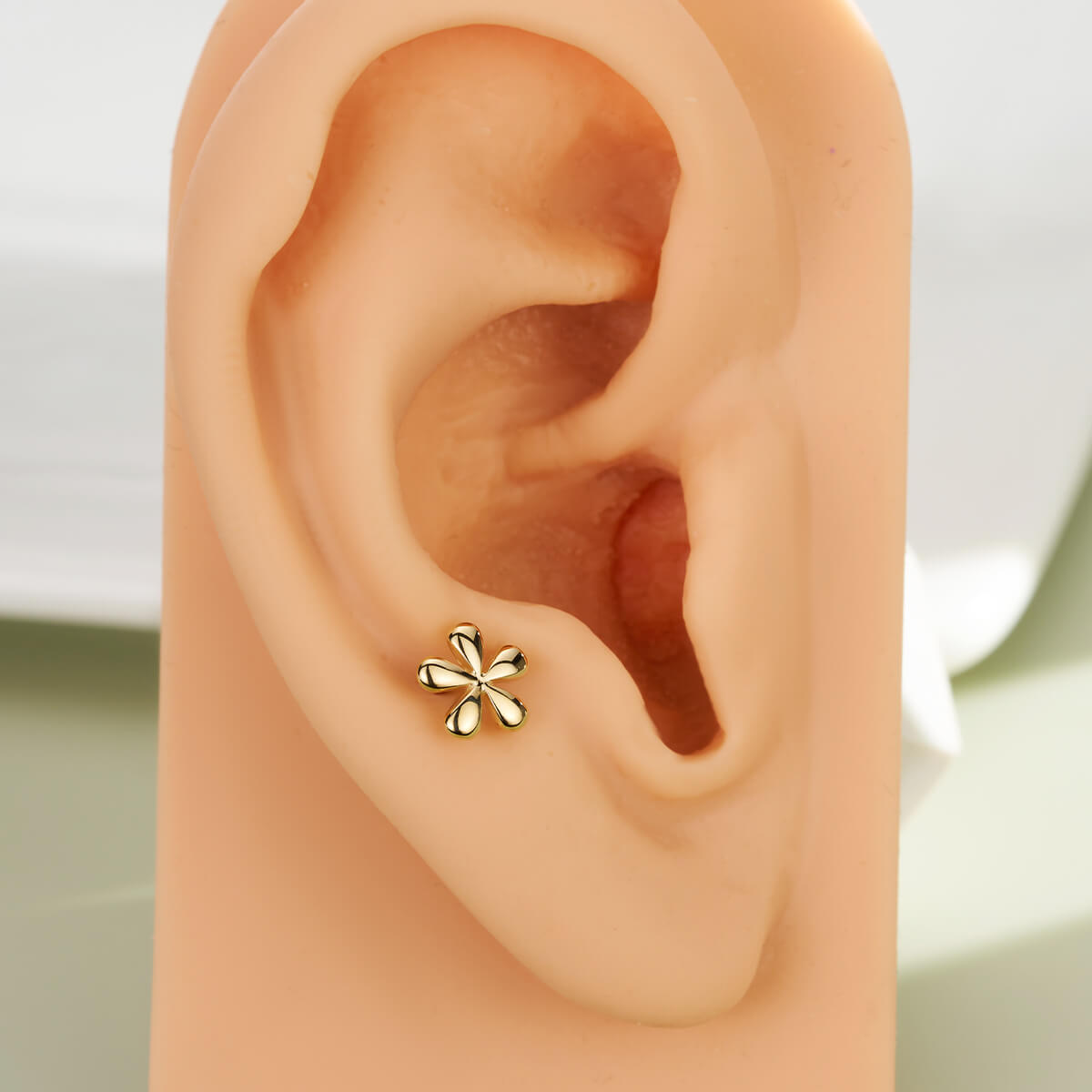 14K Solid Gold Flower Cartilage Stud