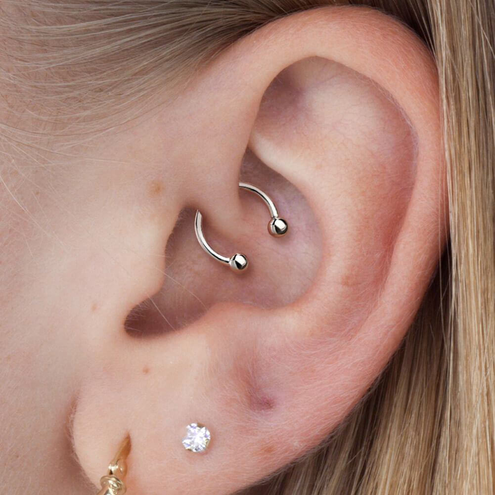 horseshoe daith piercing