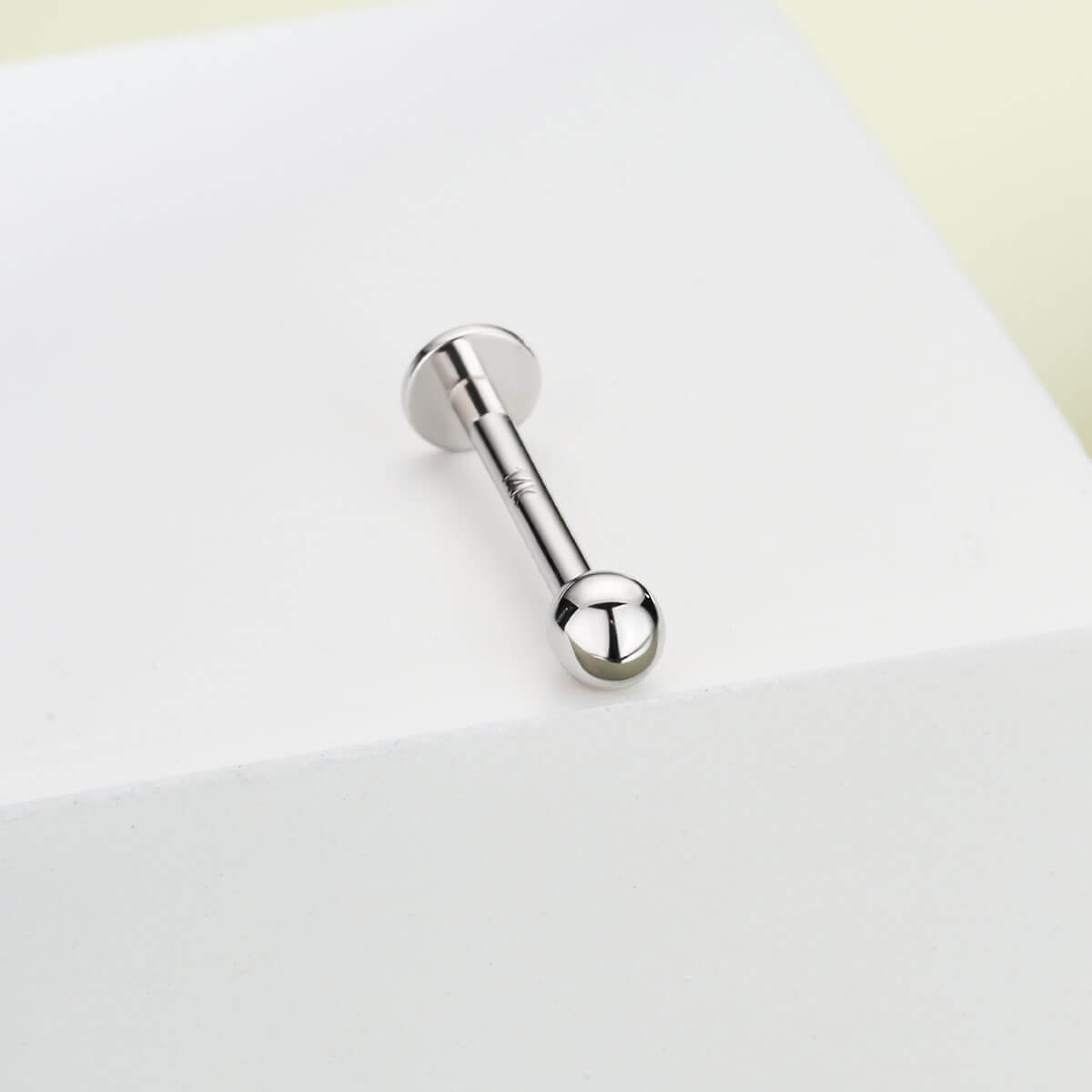 14k white gold nose stud