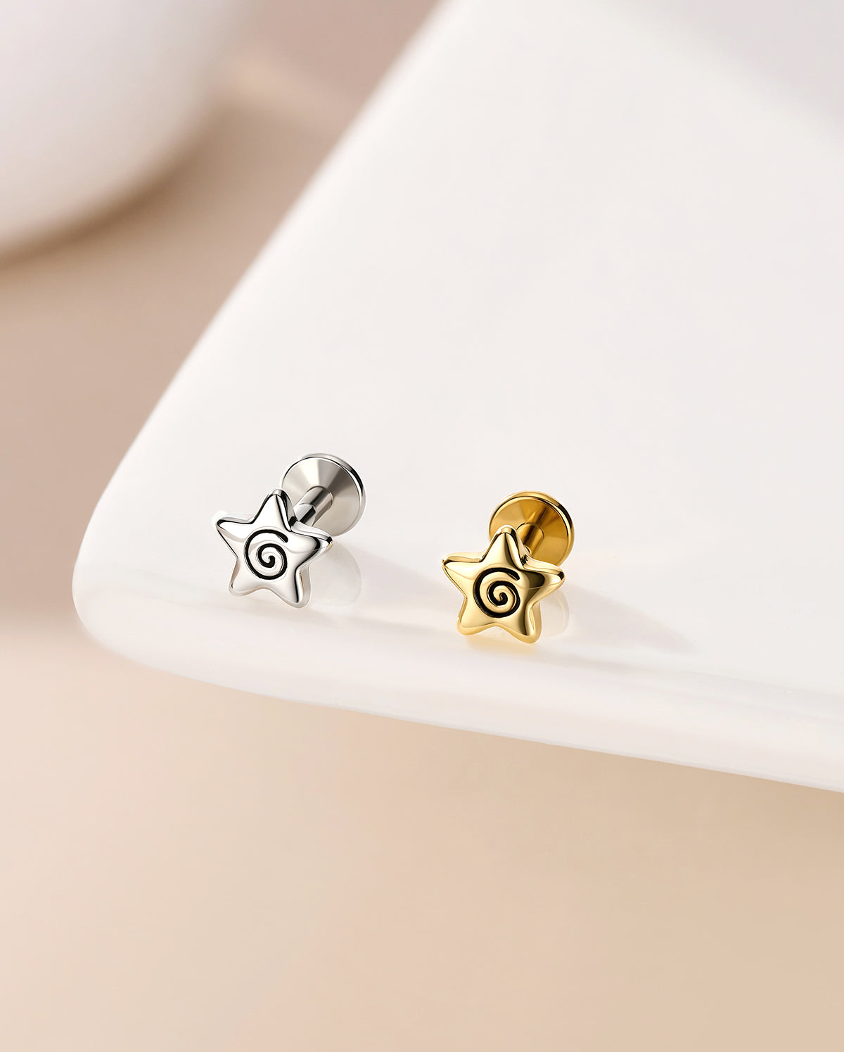 Spiral Star Internally Threaded Cartilage Stud