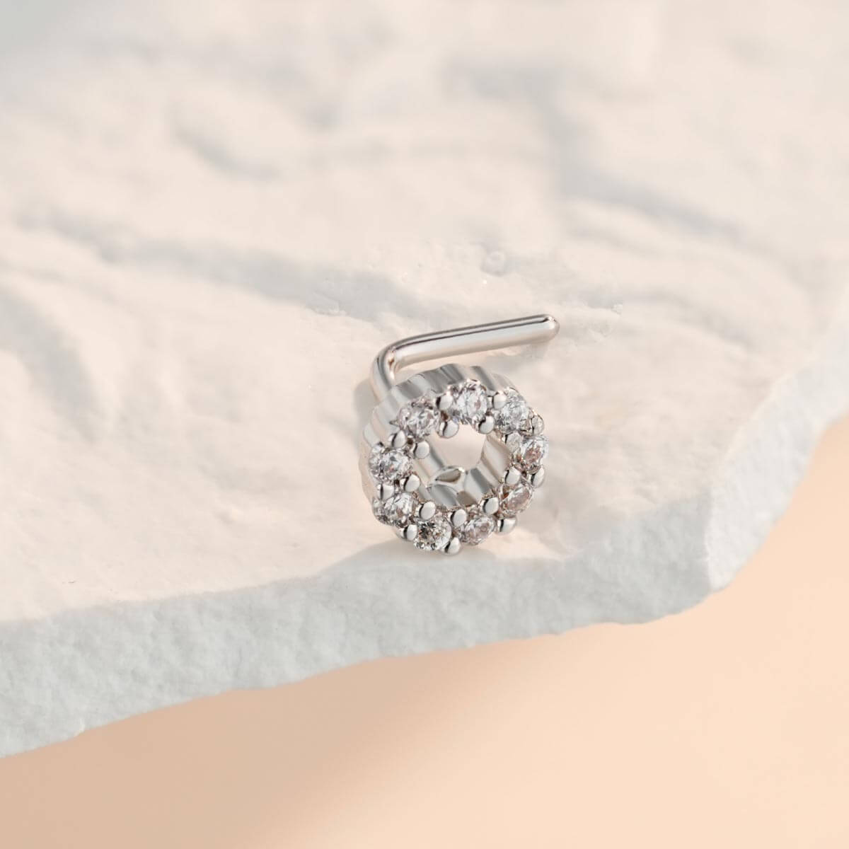 L shaped circle nose ring