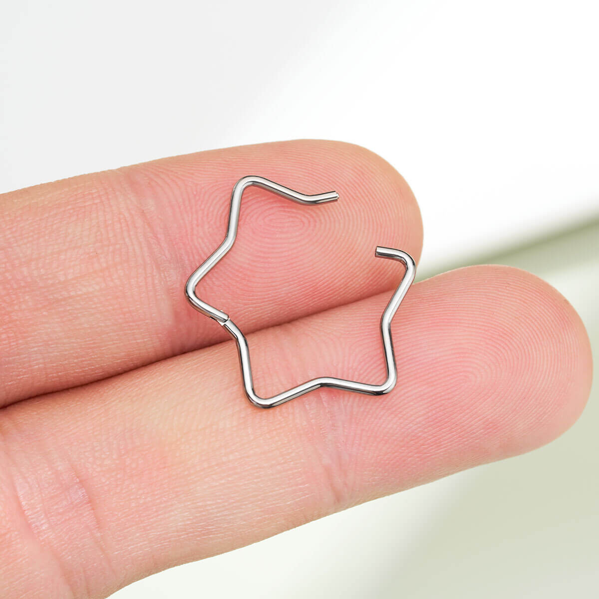 hinged star nose ring